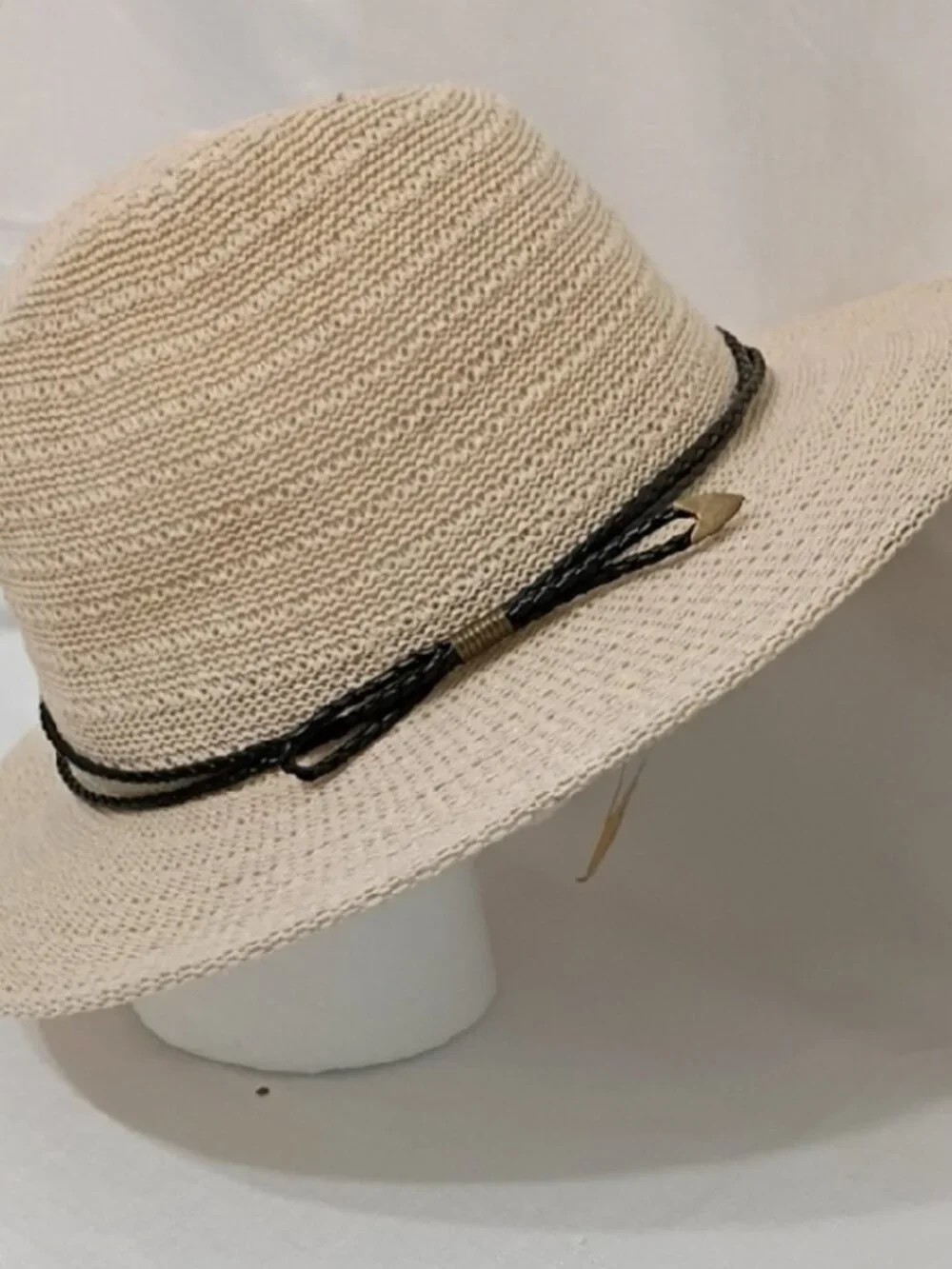 Twig & Arrow Women's Cream Wide Brim Hat with Black Accent